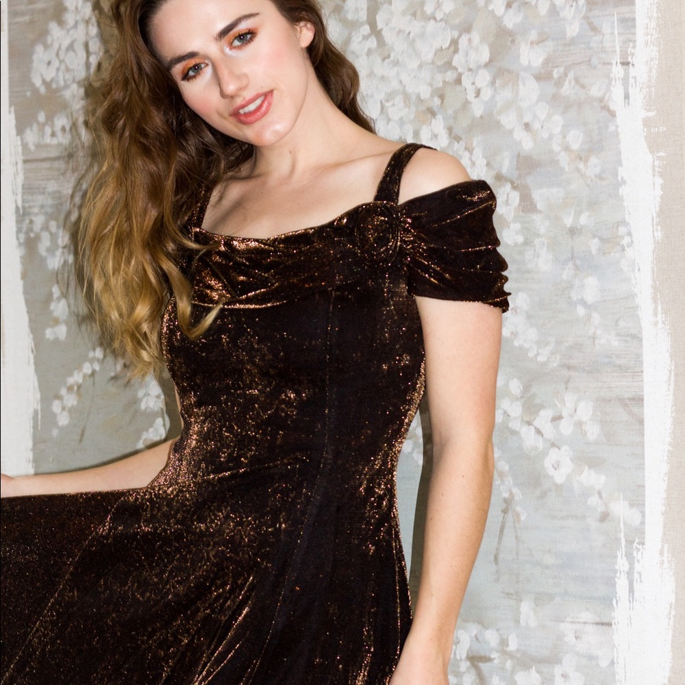 Sold Sparkling 80s dress speed fashion NWOT - Picture 1 of 5